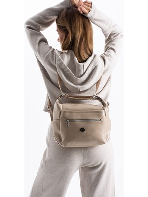 Sanmorris Kadın Hem Omuz Hem Sırt Çantası Çok Bölmeli Orta Boy (32X25) 1436