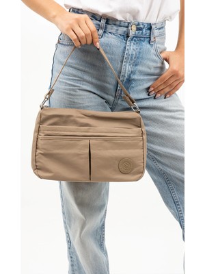 Sanmorris Kadın Suya Dayanıklı Krinkıl Kumaş 5 Gözlü Çapraz Askılı El ve Omuz ÇANTASI(20X29X11)