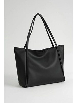 Fermuarlı Büyük Boy Yumuşak Derili Kadın Çanta (28X42)