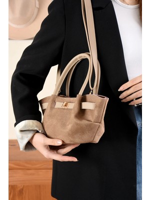 Yeni Sezon Kilit Detaylı Süet&nubuk Uzun Askılı Trend Mini Çanta (14X27)