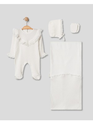 Krem Dantel Jakarlı 4'lü Yenidoğan Kız Bebek Hastane Çıkışı %100 Pamuk