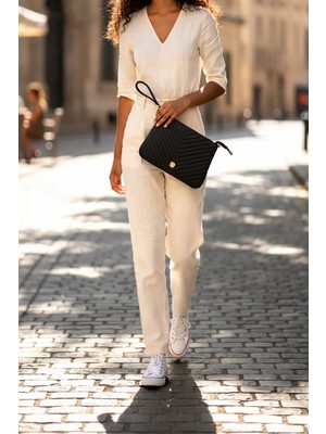 ZOE3tr Kadın Siyah Kapitone Portföy Clutch Çanta Bilek Askılı Şık El Çantası