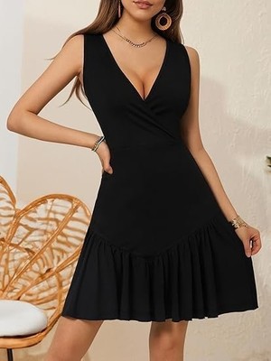 Bizcomoda Kadın Askılı Kruvaze Yakalı Fırfırlı Janjan Krep Elbise