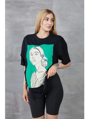 Colezium Kadın Silüet Baskılı Bisiklet Yaka Oversize T-Shirt