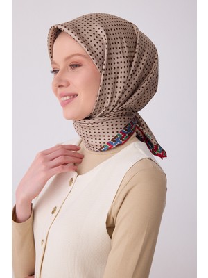 Belli Klasik Desen Ipek Twill Eşarp - 2026 Ilkbahar-Yaz (T)  4326-81
