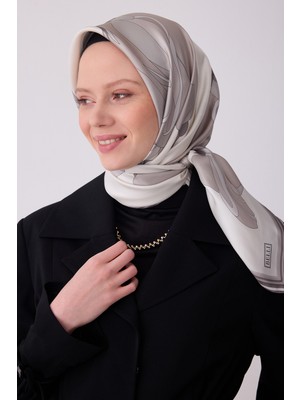 Belli Çiçek Desen Ipek Twill Eşarp   - 2026 Ilkbahar-Yaz (T)   4303-04