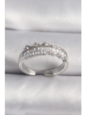 Mey Ithalat® Pirinç Gümüş Renk Zirkon Taşlı Inci Detay Vıp Seri Kadın Yüzük