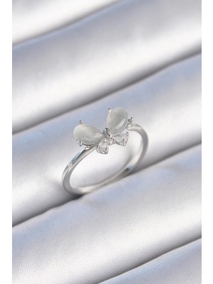 Mey Ithalat® Pirinç Gümüş Renk Zirkon Taşlı Beyaz Mineli Kelebek Model Kadın Yüzük