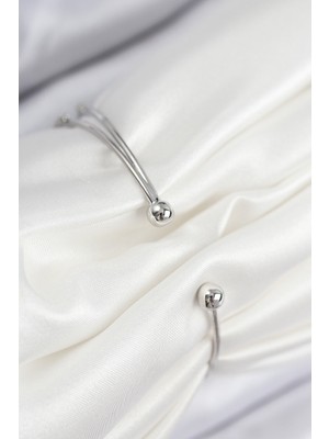 Pirinç Zirkon Taşlı Su Yolu Model Gümüş Renk Kadın Bileklik - Lisinya