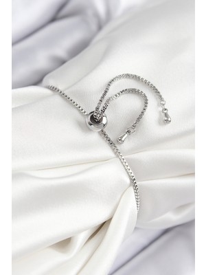 Pirinç Zirkon Taşlı Sıralı Ok Model Gümüş Renk Asansörlü Kadın Bileklik - Lisinya