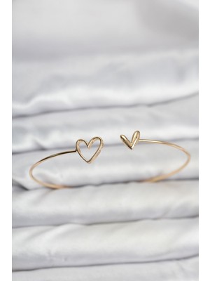 Kalp Model Gold Renk Bileklik - Lisinya