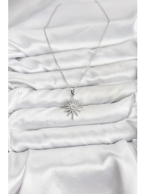316L Çelik Zincir Gümüş Renk Kutup Yıldızı Model Zirkon Taşlı Kadın Kolye - Lisinya