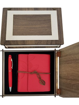 İsmiyle Al Özel Ahşap Kutulu Kırmızı Deri Defter ve Kalem Set