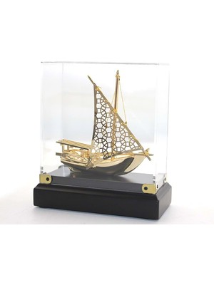 İsmiyle Al Kutulu Pirinç Gemi