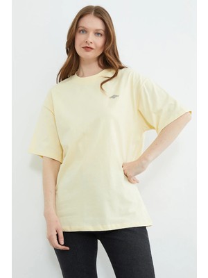 FullaModa Metal Aksesuarlı Bisiklet Yaka Salaş Tişört