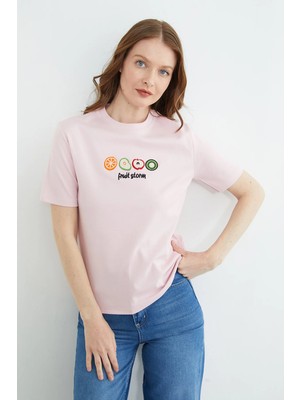 FullaModa Meyve Nakışlı Bisiklet Yaka Tişört