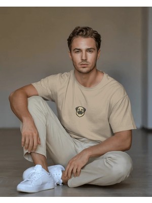 Muhtar Store Kangal Köpek Baskılı Unisex Oversize Tişört – Minimal Anadolu Çoban Köpeği Tasarım