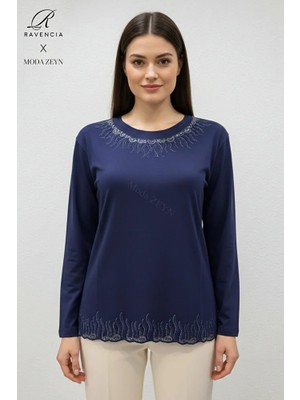 Ravencia Kadın Damla Desenli Yaka ve Etek Taşlı Işlemeli Yırtmaçlı Likralı Anne Penye Bluz