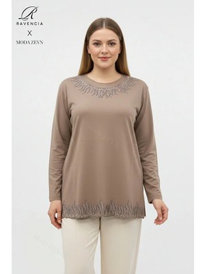 Ravencia Kadın Damla Desenli Yaka ve Etek Taşlı Işlemeli Yırtmaçlı Likralı Anne Penye Bluz