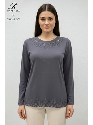 Ravencia Kadın Damla Desenli Yaka ve Etek Taşlı Işlemeli Yırtmaçlı Likralı Anne Penye Bluz