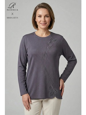 Ravencia Kadın Damla Yaprak Desen Yaka ve Etek Taşlı Işlemeli Yırtmaçlı Likralı Anne Penye Bluz