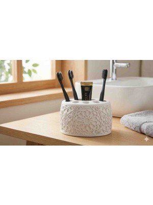 BerMey Zarif Kabartma Desenli Diş Fırçalığı - Mat Saf Beyaz