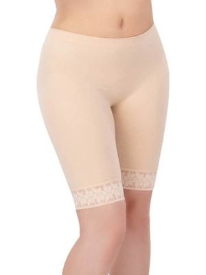 Emay İç Giyim Emay Dikişsiz Soft Kadın Paçalı Dantelli Boxer 3004