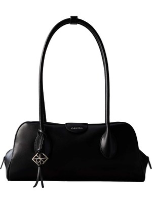 Calvin Klein Siyah Kadın Omuz Çantası LV04F3369GUB1