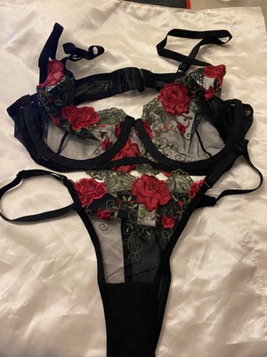 Bahar Dalı Iç Çamaşır Takım