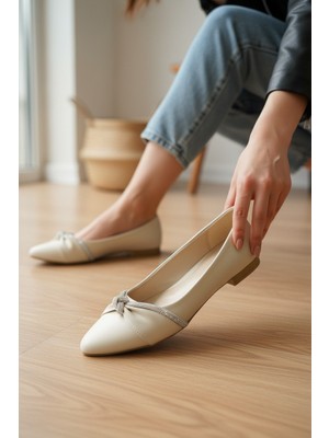 Enoch Kadın Taş Işlemeli Büzgü Detaylı Zarif Modern Babet