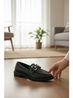 Enoch Kadın Mücevher Toka Detaylı Sofistike Maskülen Loafer
