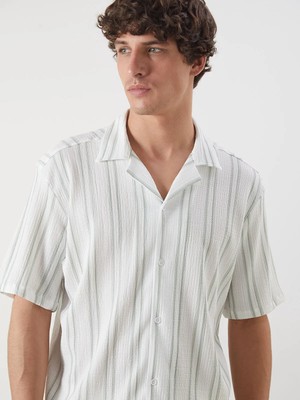 Lc Waikiki Yeni Sezon Regular Fit Kısa Kollu Armürlü Erkek Gömlek