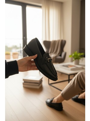 Enoch Kadın Minimalist Metal Köprü Detaylı Maskülen Şehir Loafer