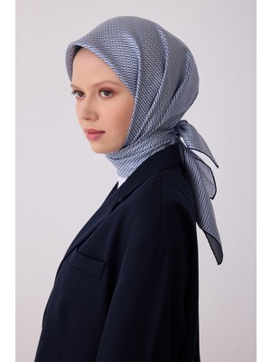 Belli Monogram Desen Saf Ipek Twill Eşarp  - 2026 Ilkbahar-Yaz (T)   4321-56