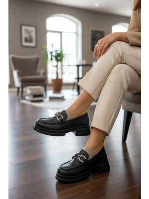 Enoch Kadın Gümüş At Nalı Tokalı Comfort Tabanlı Maskülen Loafer