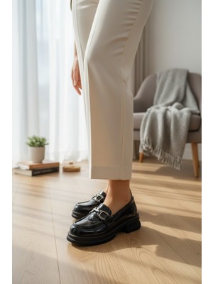 Enoch Kadın Gümüş At Nalı Tokalı Comfort Tabanlı Maskülen Loafer