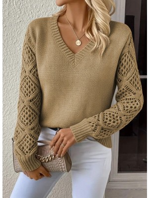 paris store Kadın Uzun Kollu V Yaka Kol Delikli Baklava Desen Detaylı Triko Kazak
