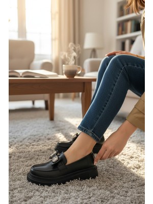 Enoch Kadın Inci Detaylı Teddy Aksesuarlı Tırtıklı Chunky Taban Loafer