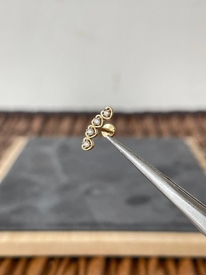Aida Jewelss %100 Cerrahi Çelik  Dört Kalp Zirkon Altın 7x1.2mm Labret Piercing