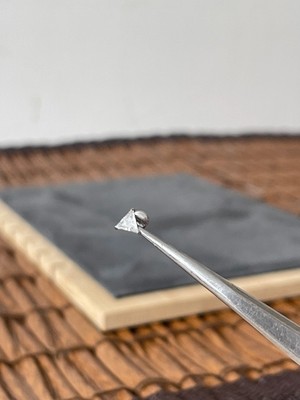 Aida Jewelss Yüksek Kalite G23 Üçgen Zirkon Titanyum 6x1.2mm Labret Piercing