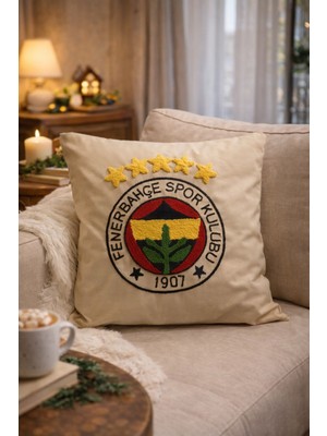 El Yapımi Punch Işlemeli Fenerbahçe Taraftar Temalı Dekoratif Kırlent Kılıfı