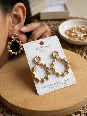Gülardata Xuping Jewellery Marka Xp Damgalı Altın Geometrik Figürlü Kararmaz Antialerjik Vip Küpe