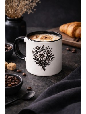 Tediks Siyah Içli Papatya Desenli Kahve Kupası – Modern Çiçek Tasarımlı Hediye Kupa
