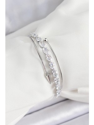 Bucuks Mey Ithalat® Pirinç Gümüş Renk Arpa Zirkon Taşlı Kadın Bileklik