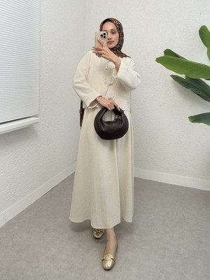 Modamorfo Taş ve Kurdele Detaylı Etekli Keten Takım -Bej