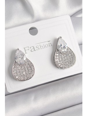 Bucuks Mey Ithalat® Pirinç Gümüş Renk Zirkon Taşlı Damla Model Kadın Küpe