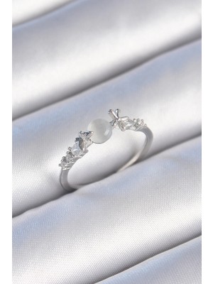 Bucuks Mey Ithalat® Pirinç Gümüş Renk Zirkon Taşlı Beyaz Mineli Kelebek Detay Kadın Yüzük