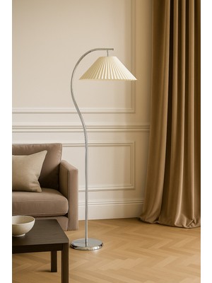 Epifanio Montanax Krem Şapkalı Krom Lambader – Modern Metal Gövde, Lüks Salon Aydınlatması