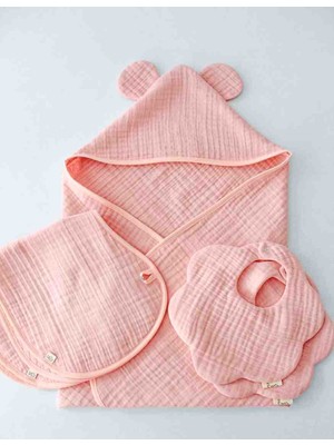 O&G Collection Pudra 5'li Premium Bebek Seti %100 Pamuklu Multi Müslin Bornoz / 8 Katlı Önlük - Omuz Örtüsü / Nikel Free