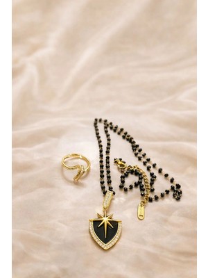 Kuzey Yıldızı Kalkan Siyah Boncuklu 316L Çelik Kolye ve Yüzük Seti – Kararmayan Gold